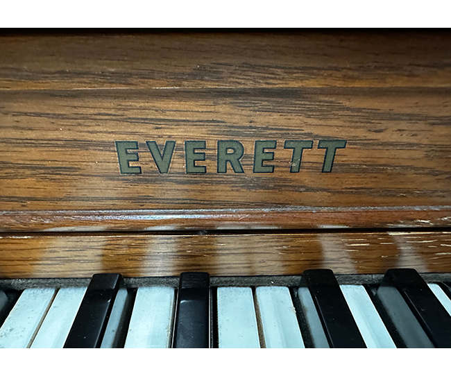 Everett Studio